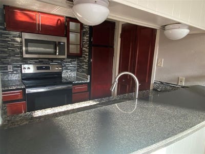/international/us/4627-country-creek-drive-dallas-tx-110097279300/