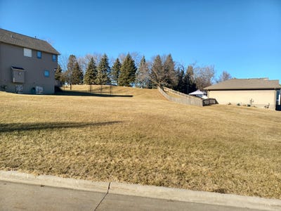 /international/us/233-east-view-drive-council-bluffs-ia-110108986588/