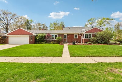 /international/us/245-amherst-avenue-des-plaines-il-110107714640/