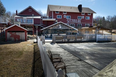 /international/us/54-east-dover-road-wilmington-vt-110075654832/