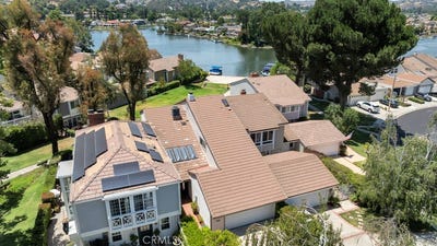 /international/us/32124-beachlake-lane-westlake-village-ca-110108614538/