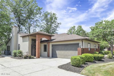 /international/us/5216-parkhurst-drive-sheffield-village-oh-110100949130/