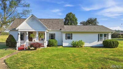 /international/us/16763-sunset-drive-houston-mo-110120059395/