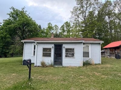 /international/us/829-stonewall-rd-beckley-wv-110107755970/