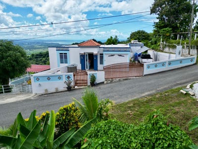 /international/pr/sr-411-km-8-0-laguna-ward-cabo-diaz-sector-aguada-aguada-aguada-110103305369/