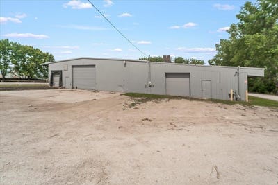 /international/us/3130-w-shaulis-warehouse-waterloo-ia-110099604748/