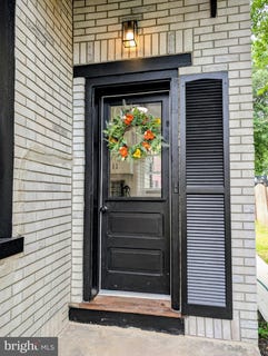 /international/us/116-s-5th-street-perkasie-pa-110101242151/