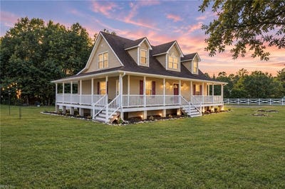 /international/us/8922-e-colonial-trail-smithfield-va-110110253733/