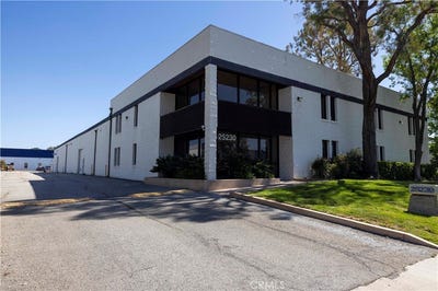 /international/us/25230-avenue-stanford-valencia-ca-110107349584/