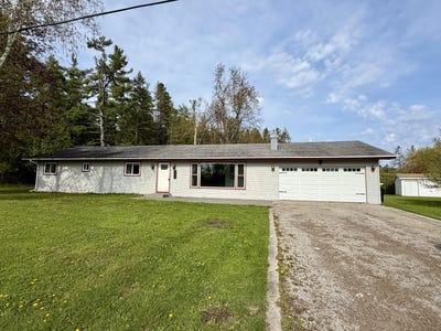 /international/us/602-garfield-avenue-cheboygan-mi-110108349046/