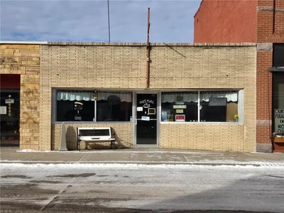 /international/us/135-n-miles-street-appleton-mn-110105959019/