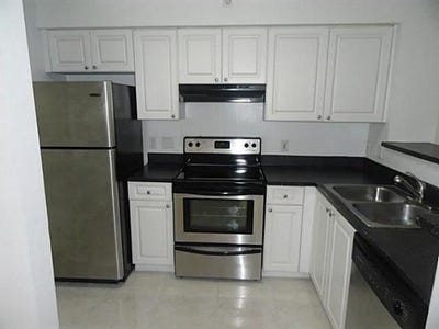 /international/us/12166-saint-andrews-place-miramar-fl-110108913560/