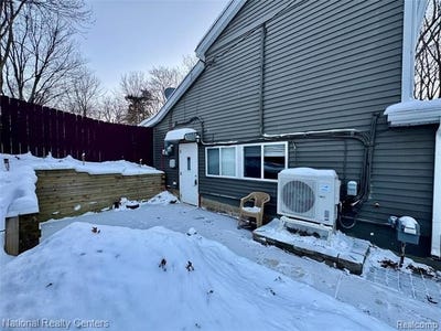 /international/us/6219-waterfront-drive-waterford-twp-mi-110105217565/