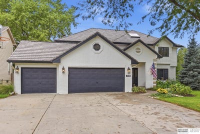 /international/us/310-s-160th-street-omaha-ne-110110375441/