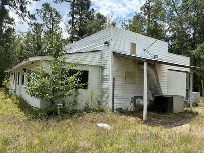 /international/us/4712-charleston-highway-williston-sc-110100381312/