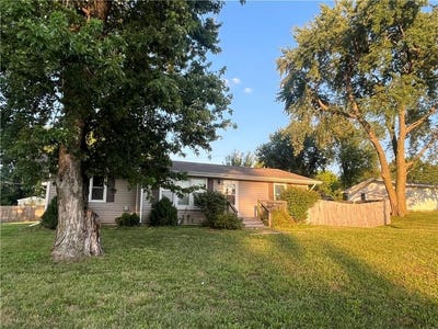 /international/us/1101-wellington-street-richmond-mo-110100724370/