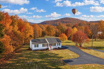 /international/us/850-greenwood-rd-crozet-va-110107456157/