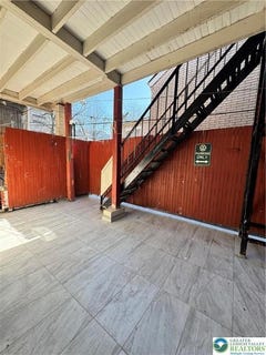 /international/us/120-n-4th-street-allentown-city-pa-110107511802/