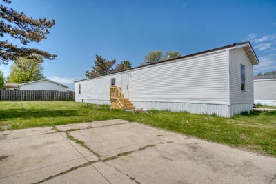 /international/us/2300-drive-in-lane-lot-32-mount-pleasant-mi-110108139600/