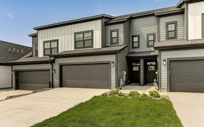 /international/us/2722-bentgrass-road-nw-rochester-mn-110104950396/