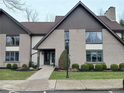 /international/us/5301-chestnut-ridge-road-orchard-park-ny-110098432365/
