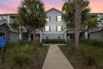/international/us/1300-park-west-boulevard-mount-pleasant-sc-110101140108/