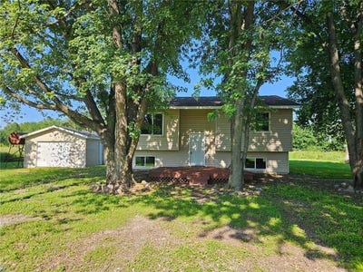 /international/us/16687-110th-avenue-milaca-mn-110100589714/