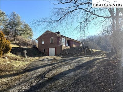 /international/us/288-sussex-road-grassy-creek-nc-110104954025/