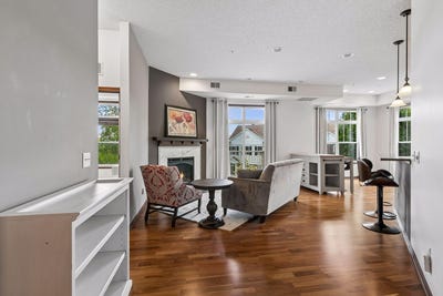 /international/us/1256-county-road-d-e-101-maplewood-mn-110109037028/