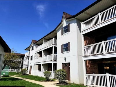 /international/us/231-gregory-street-aurora-il-110102758363/