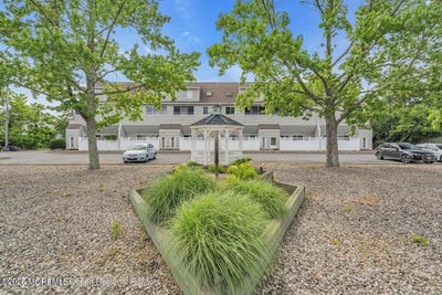 /international/us/145-central-avenue-island-heights-nj-110107797517/