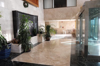 /international/us/310-ladera-lane-mangilao-gu-110108678496/