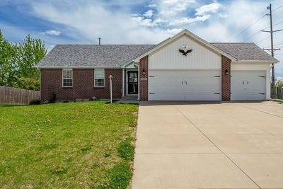 /international/us/830-westerfield-south-beloit-il-110107681446/