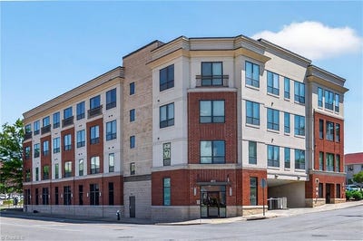 /international/us/411-w-washington-street-greensboro-nc-110107464642/