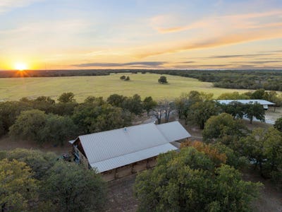/international/us/8757-s-farm-to-market-1189-lipan-tx-110108142267/