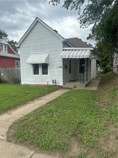 /international/us/205-virginia-street-st-joseph-mo-110100196824/