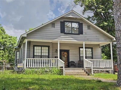 /international/us/220-w-ross-street-tahlequah-ok-110108472822/