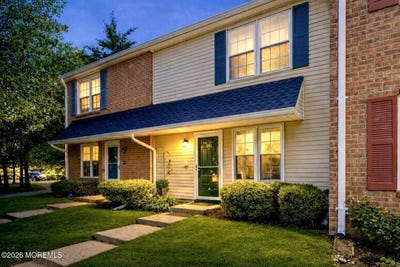 /international/us/301-palombi-court-east-brunswick-nj-110107403563/