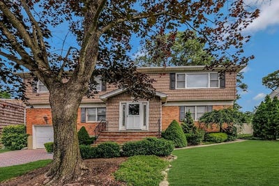 /international/us/8-lawrence-court-syosset-ny-110101128339/?lang=pt