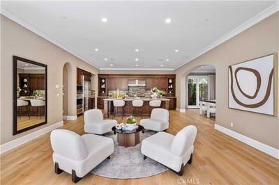 /international/us/55-harrison-irvine-ca-110099186003/