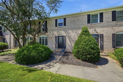 /international/us/824-s-chillicothe-road-aurora-oh-110109062575/