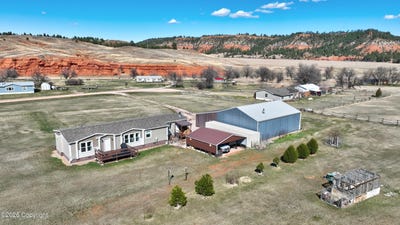 /international/us/12-brush-hollow-hulett-wy-110107059714/