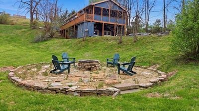 /international/us/81-bullfrog-cove-road-sylva-nc-110106922073/