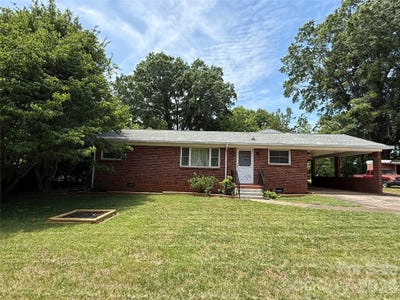 /international/us/2012-n-deal-avenue-newton-nc-110108058437/