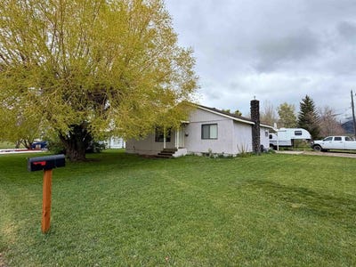 /international/us/204-n-2nd-e-grace-id-110107549526/