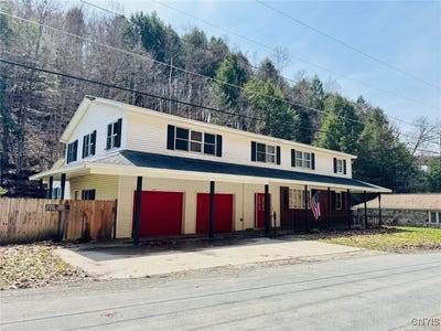 /international/us/2808-hoxie-gorge-road-cortlandville-ny-110098692384/