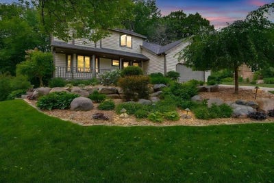 /international/us/13766-princeton-court-savage-mn-110108723960/