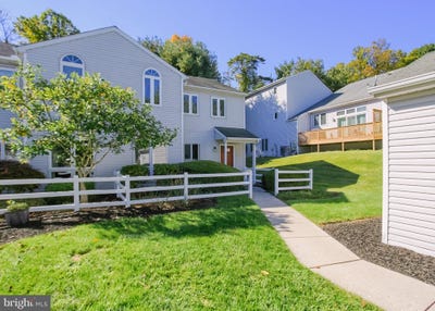 /international/us/1821-creek-view-court-new-cumberland-pa-110120685174/