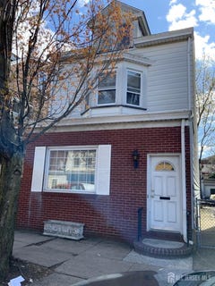 /international/us/1065-s-clinton-avenue-trenton-nj-110099766339/