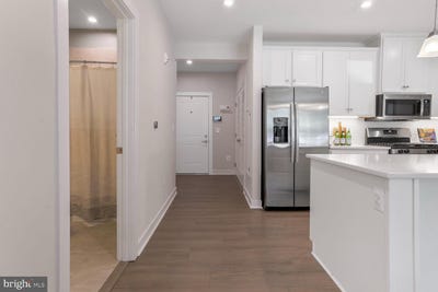 /international/us/10401-resort-road-ellicott-city-md-110101235871/
